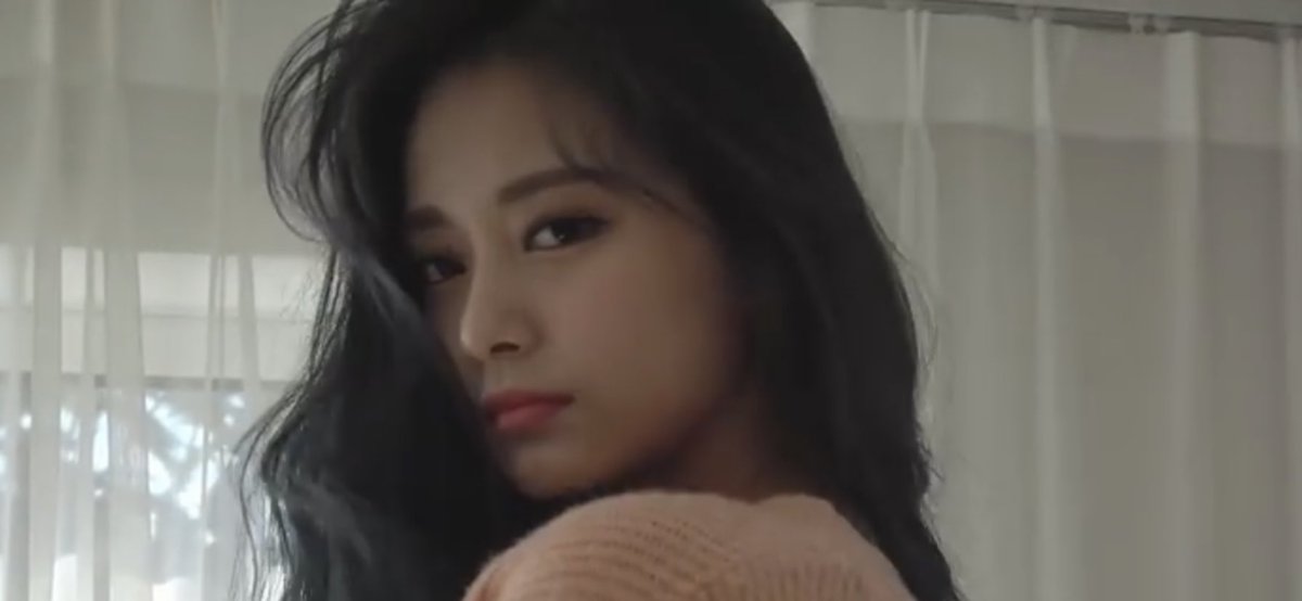 NORMAN_BROYT's tweet photo. TWICE  Tzuyu  チョウ・ツウィ
周子瑜  쯔위  
Yes, I am Tzuyu ❤️
#쯔위 #ツウィ #子瑜 #Tzuyu
#TWICE     #트와이스 https://t.co/B4So1fR8G9