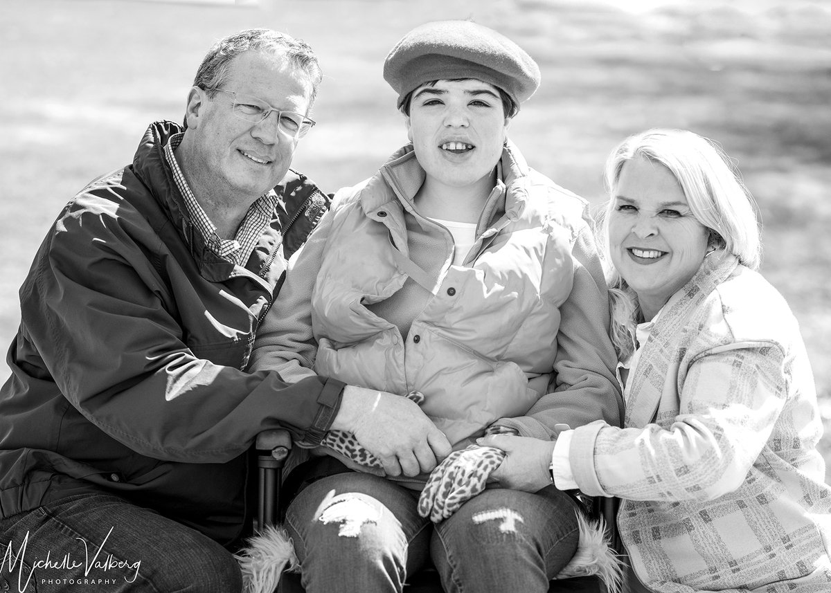 michellevalberg's tweet image. Please check out this beautiful family story - 
instagram.com/planethopecana…
#inspiring #heartwarming #beautifulfamily
#covid19 
@NikonCanada @RCGS_SGRC