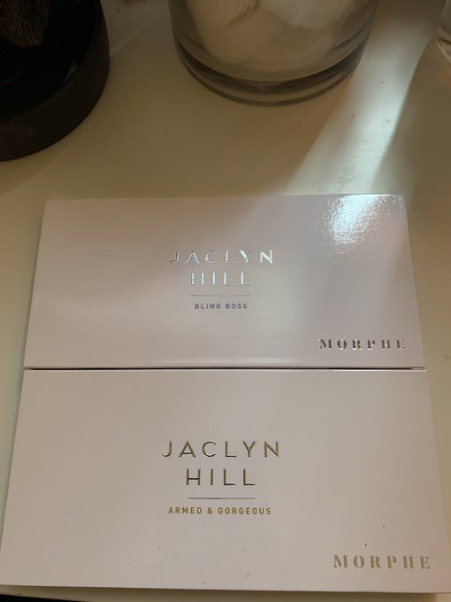 Is the packaging suppose to look like this? @MorpheBrushes @Jaclynhill https://t.co/gQrzySa2zL<a class="tags" target="_blank" title="On Twitter" href="/?out=eyJ0eXAiOiJKV1QiLCJhbGciOiJIUzUxMiJ9.eyJpYXQiOjE3MzIyNDEyOTEsImlzcyI6InR3cG9ybnN0YXJzLmNvbSIsIm5iZiI6MTczMjI0MTI5MSwiZXhwIjoxNzYzNzc3MjkxLCJyZWRpcmVjdF91cmwiOiJodHRwczovL3R3aXR0ZXIuY29tL01vcnBoZUJydXNoZXMifQ.xRsuSyZADvwp2CI_8YY1cz33joqK_ou-4igqyuIS1K5BU9lKE-VmOAeYm6T83QnPWe36kEeYKVHWMe3OGv6Ctg">@MorpheBrushes</a>