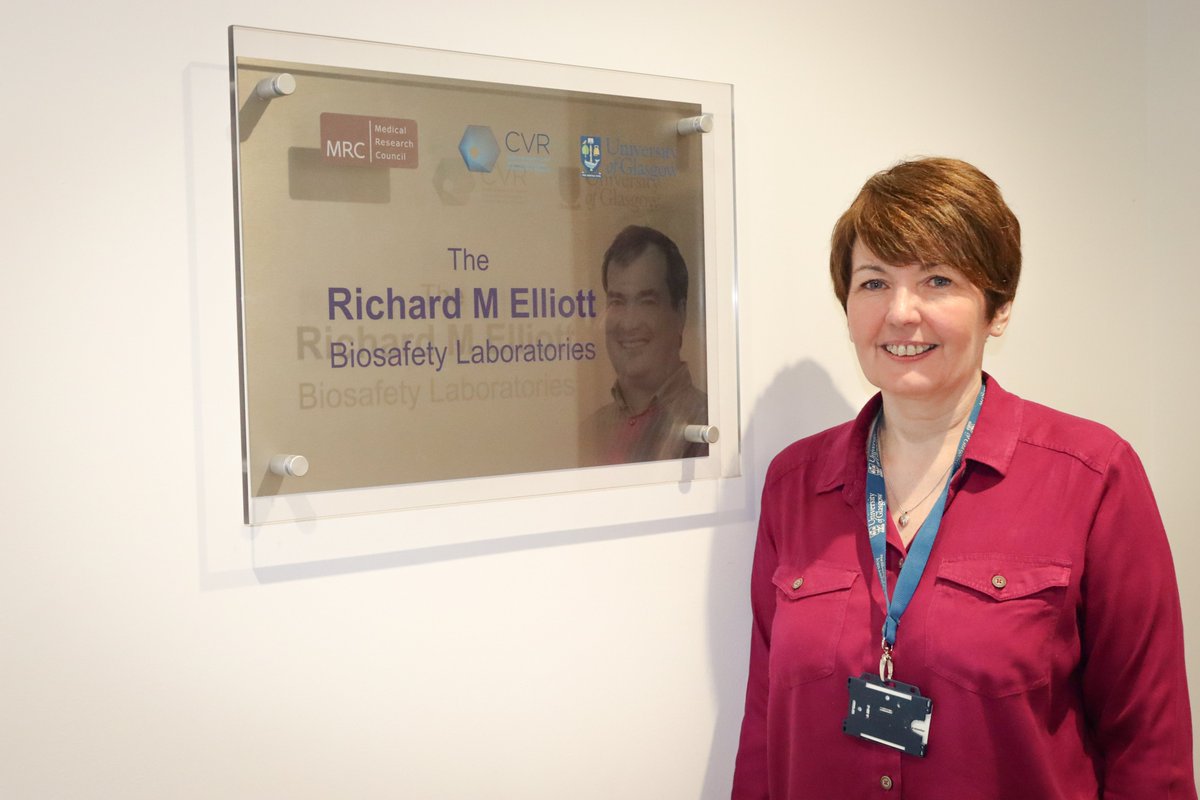 /5 This is Angela Elliott. Angela manages  @CVRinfo's high containment  #REBL facility. CL3 access is critical to our  #COVID19 research response and Angela makes sure REBL remains operational and available for this important work. Thanks Angela!  #UniSupport  #ResearchMatters