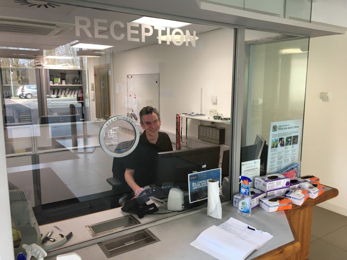 /8 This is Alan Pringle. Alan is  @CVRinfo’s janitor and the solver of many problems. Alan is on site to keep an eye on the building and is always quick with a smile and a wave for those coming and going. Thanks Alan  #UniSupport  #ResearchMatters  #TeamScience