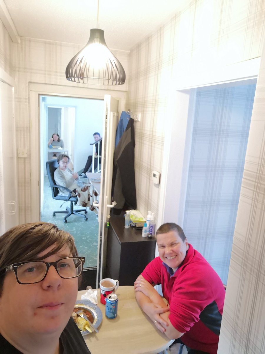 HindleyKerry's tweet photo. The Close Social Distance Sunday dinner part deux was inside today.  My 2nd go at chicken,Julie provided cheesecake&amp;crumble for dessert, Margaret provided stories from her youth, Andrew again the token man and Jane on dishes.
 #communityspirit #lockdownroast #friends https://t.co/yDrjACu7Rs