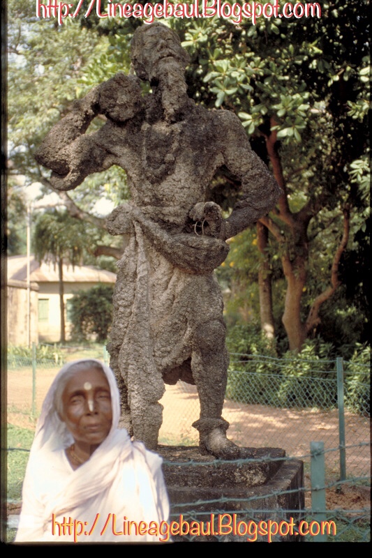 Babukishan's tweet photo. #JOYMAA !! My #GrandMother: #BrajabalaDasi the wife of #BaulSantNabaniDasKhyapaBaul the One &amp; Only ❤️❤️❤️🇮🇳

#Twitter #News #Worldnews #Historical #BaulLineage of    #Bengal https://t.co/4cwGSGsrAZ