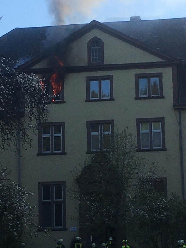 wwwFEUERWEHRde's tweet photo. #Feuerwehr #Großlittgen #Himmerod
Brand in der Abtei Himmerod
https://t.co/J3MAYt1nY4
#EinsatzFW https://t.co/MjOEUF3xZv