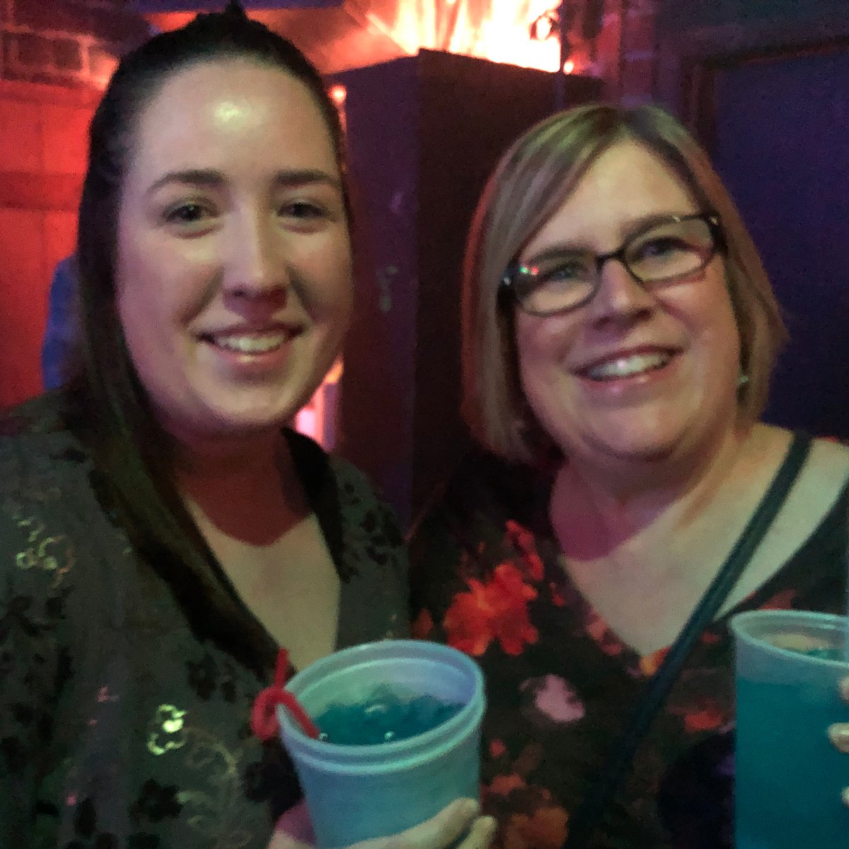 Happy #MothersDay to all of the moms out there! This year, we CELEBRATE the moms in the #SimpsonCollege community. During these difficult times, keep SMILING! Thank you for all you do. 

SHARE pictures of the moms in your life with us today. We are #ONESimpson