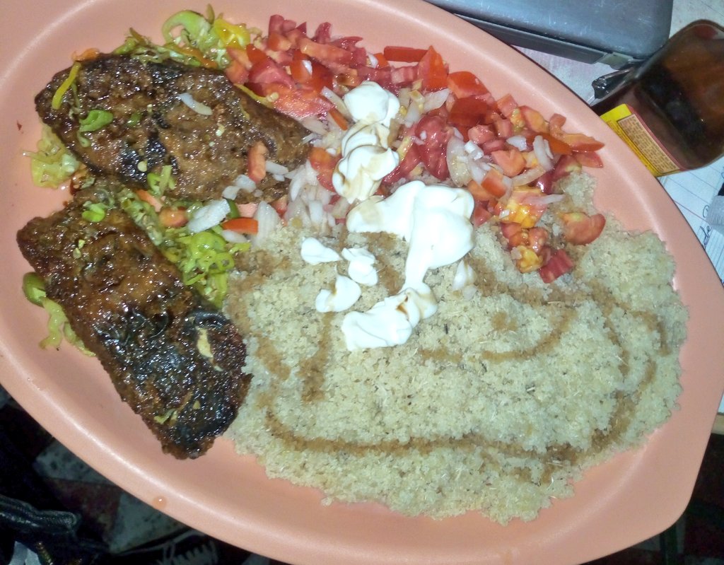 brg2511's tweet photo. Pourquoi les ivoiriens adorent ce repas 🇨🇮🇨🇮🇨🇮 ?
Moi ça me donne des allergies. Disons tous Non au "Garba "😅 https://t.co/K3OM5qt4N6
