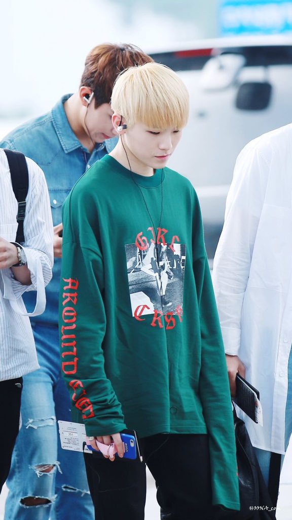 A thread of Jihoon with sweater paws because my mans 5’4 and needs some assistance because his sleeves are always too dang long   #seventeen  #Jihoon  #woozi