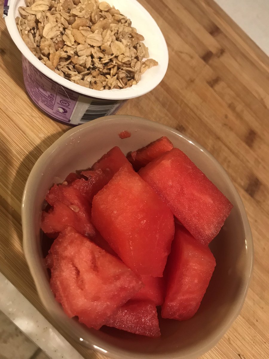 JewelMalafronte's tweet photo. @TheWordN3rd As I serve myself watermelon for breakfast. 🥺 #savethewatermelon https://t.co/6OL1ct2cj2