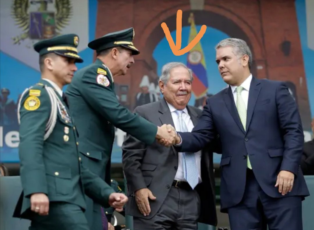 diego_bri's tweet photo. @MamerMoure No sabía que "El Cerdo" ya hacía parte del gobierno.. Vea pues... https://t.co/w8fFEqQDf5