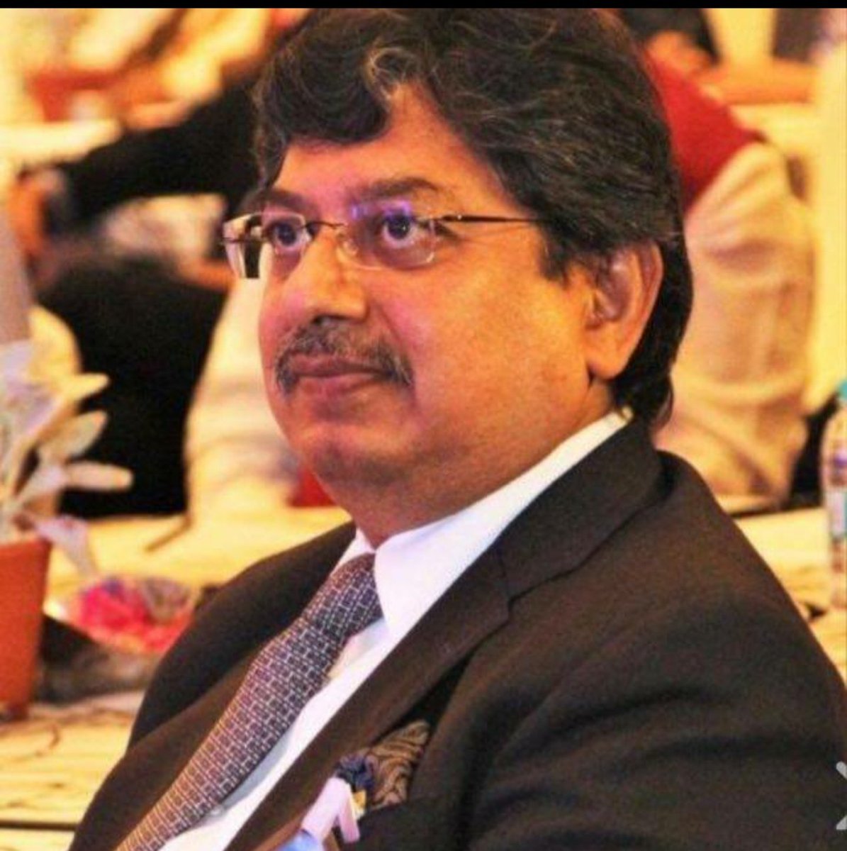 PrasharSdp's tweet photo. Retweet = Salute

He is DG Shipping, Sh Amitabh Kumar (IRS), Great help to many Seafarers and Shipping Companies. 
He pursued Seafarers being on #Vande_Bharat_Mission flights.

He is an Inspiration.

He isused toughest SOP for Crew Change and got Seafarers COVID test done. https://t.co/St4MZ20mkb