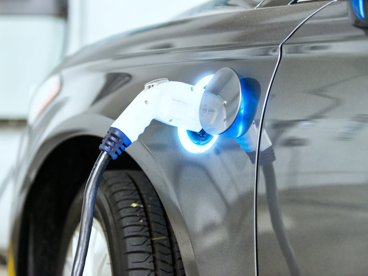 UtilityExperts's tweet image. New research: How EVs may be able to balance electricity grid. #electricity #EVs #energy #ElectricVehicle #ElectricVehicles  utilitysavingexpert.com/news/new-resea…