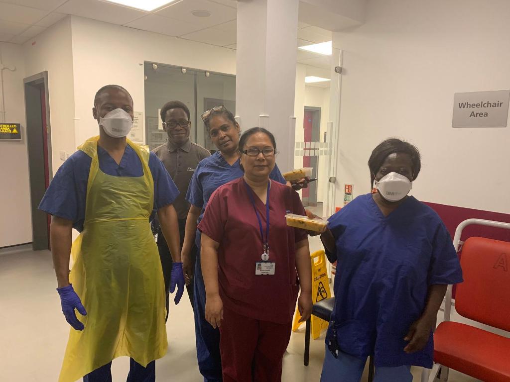 Showing his support for his local community during the #COVID19 pandemic, @EY_UKI's Ali Walji has raised almost £9,000 to fund over 4,700 meals for #NHS staff and London’s homeless over the last four weeks. We’re #BetterTogether. #BetterWorkingWorld