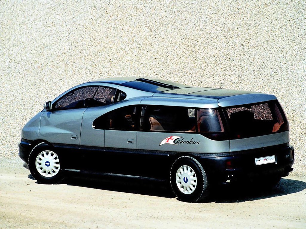 DarraghMcKenna's tweet photo. I don’t think we appreciate how batshit 90s car design was. https://t.co/vIhWx1Epat