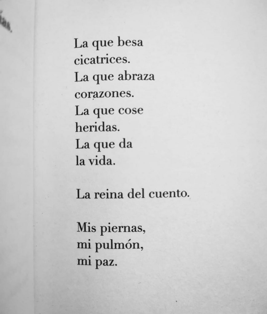 Para mamá ❤️
Nació en el mediterraneo
Autor: @labenitoescribe 
#cementeriodelibros