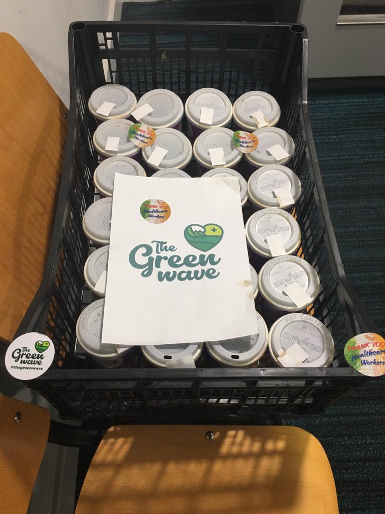 More coffees landing on the frontline in <a href="/ULHospitals/">Follow @HSEMidWest</a>  Thanks to everyone who has donated so generously. We're still delivering and need your support to keep going so if there's anyone you know who you think can help please pass on!  💚🌊
gofundme.com/f/the-green-wa…