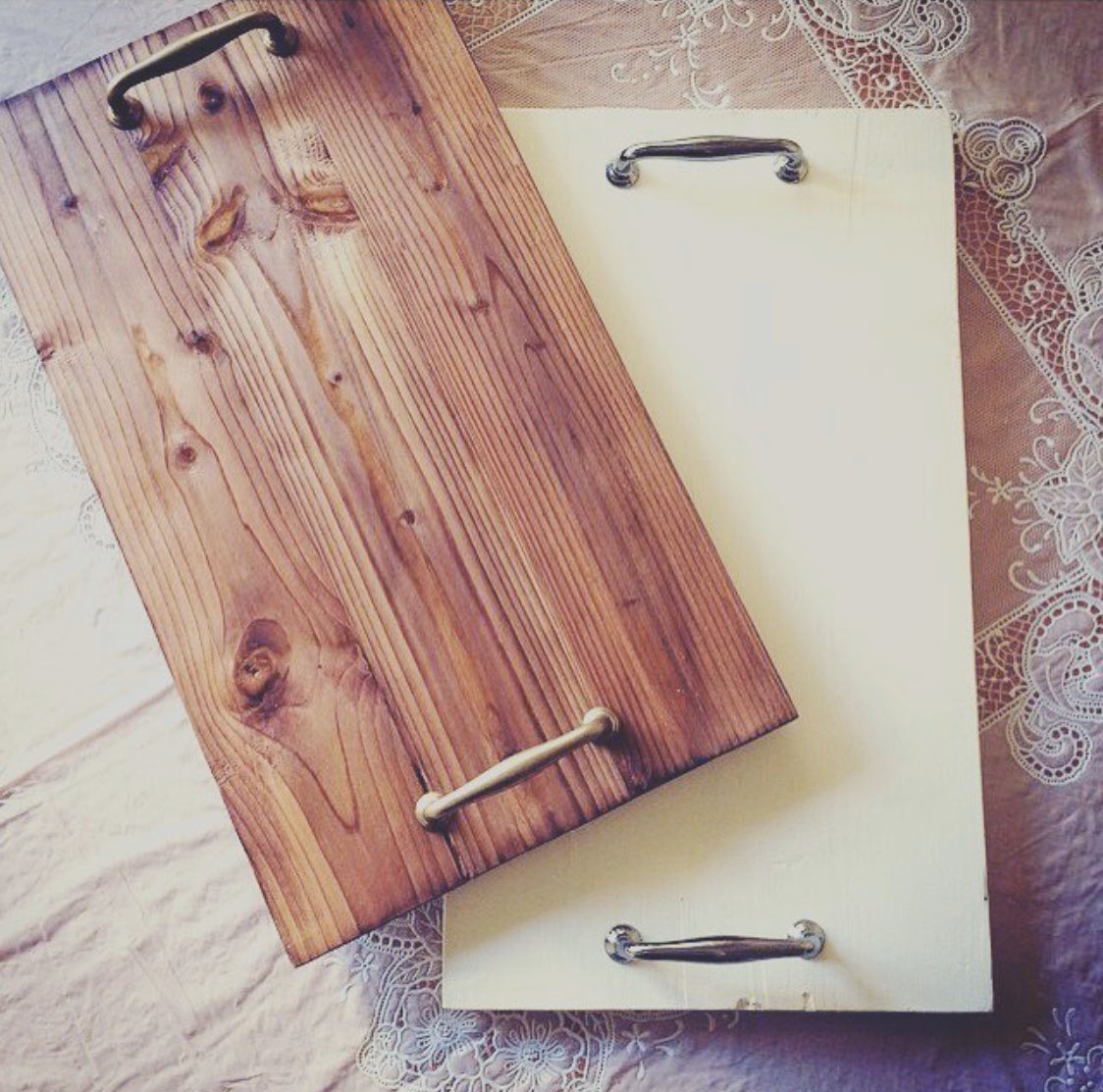 InboxYourLife's tweet photo. Bandejas IYL 🥰
#bandejas #iyl #inboxyourlife #deco #madera #fusta #wood #amorporelplaneta #eco #reciclaje #barcelona https://t.co/thXIn9m93Q