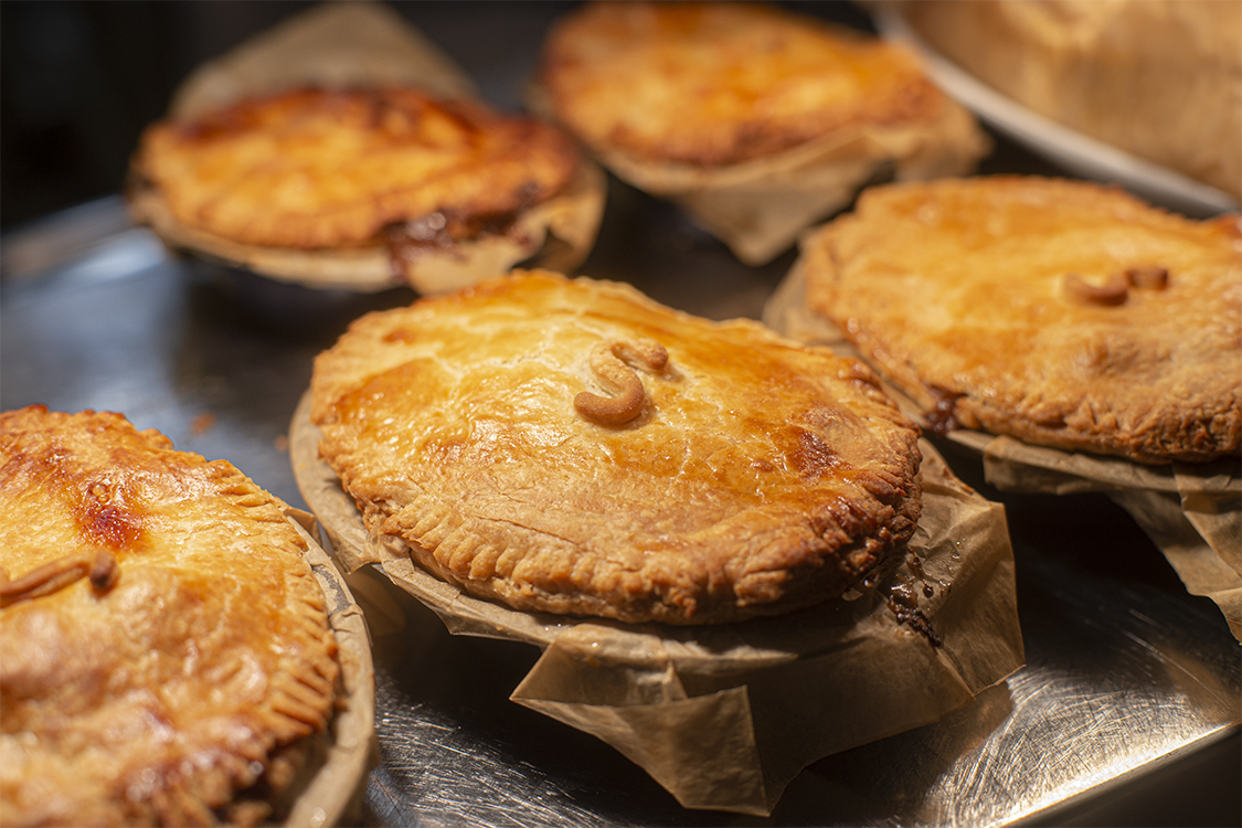 WE'RE BACK! - Takeaway &amp; Delivery.

Give us a call on (01803) 868674 to book your pies!
Available cold and ready to pop in the oven at home, or piping hot with all the trimmings!

Safe collection, or delivery to your door within Totnes. Open 1pm - 8.30pm, Wednesday to Sunday.