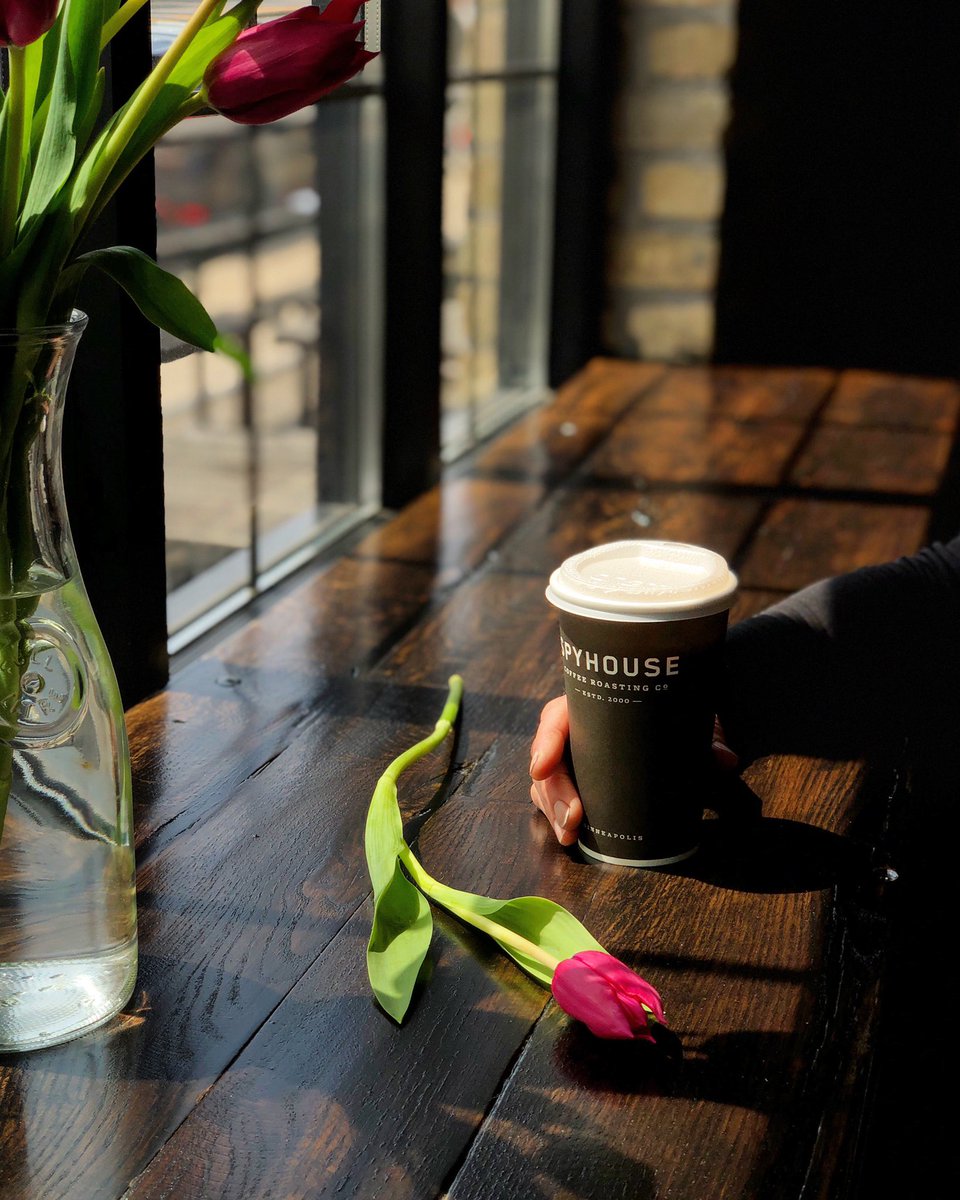 For all the mamas out there, we wish you a very Happy Mother’s Day! As a little thank you for all you do, we have a flower for you if you stop by today for a to-go order. 🌷