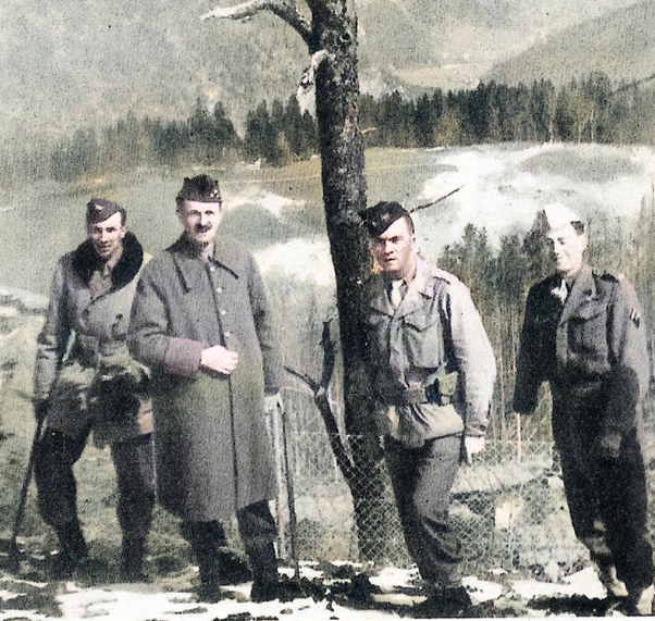 19/ Au printemps 1945, les soldats de la 2e DB découvrent les horreurs des camps de concentration et s'emparent dans la nuit du 4 au 5 mai 1945, du "nid d'aigle" d'Adolf Hitler, à Berchtesgaden. Le 6 mai, 12 Waffen-SS français lui sont remis.