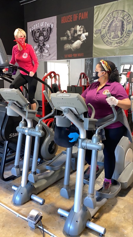 HoundingClayton's tweet photo. On a fact finding mission. Upon entering House of Pain, my temperature was taken. Answered several questions (like the Capitol). Wore 2 face masks. Wore gloves. Brought homemade sanitizing elixir &amp; clothe for disinfecting equipment before &amp; after use. Nice staff at House of Pain. https://t.co/arIjafU08E