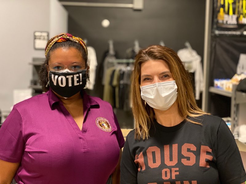 HoundingClayton's tweet photo. On a fact finding mission. Upon entering House of Pain, my temperature was taken. Answered several questions (like the Capitol). Wore 2 face masks. Wore gloves. Brought homemade sanitizing elixir &amp; clothe for disinfecting equipment before &amp; after use. Nice staff at House of Pain. https://t.co/arIjafU08E