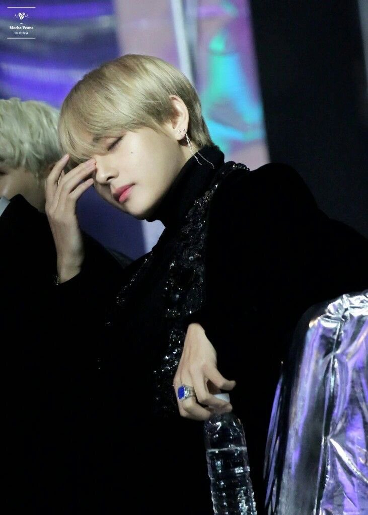 171202 taehyung; a thread.