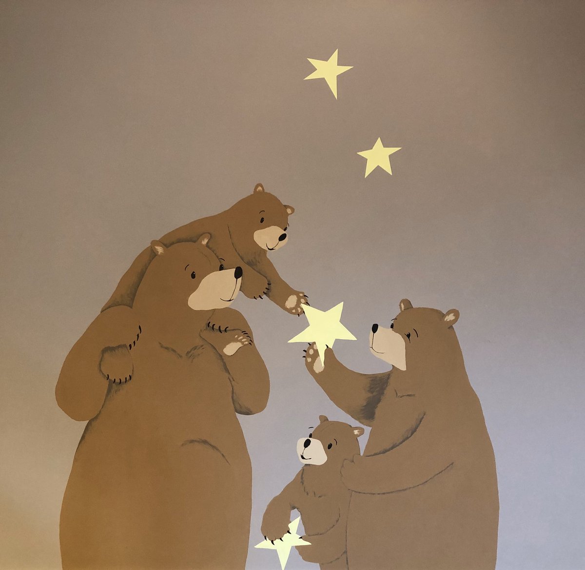 Prioritising the important things for the new baby’s arrival...New bear for new family member. Should probably do things like sort car seats now... #illustration #LockdownLife #3becomes4 #bears #kidslitart