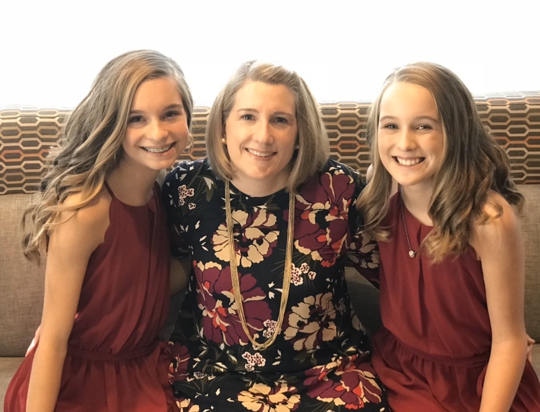 Nobody does it better!  Happy Mothers Day Leslie ❤️