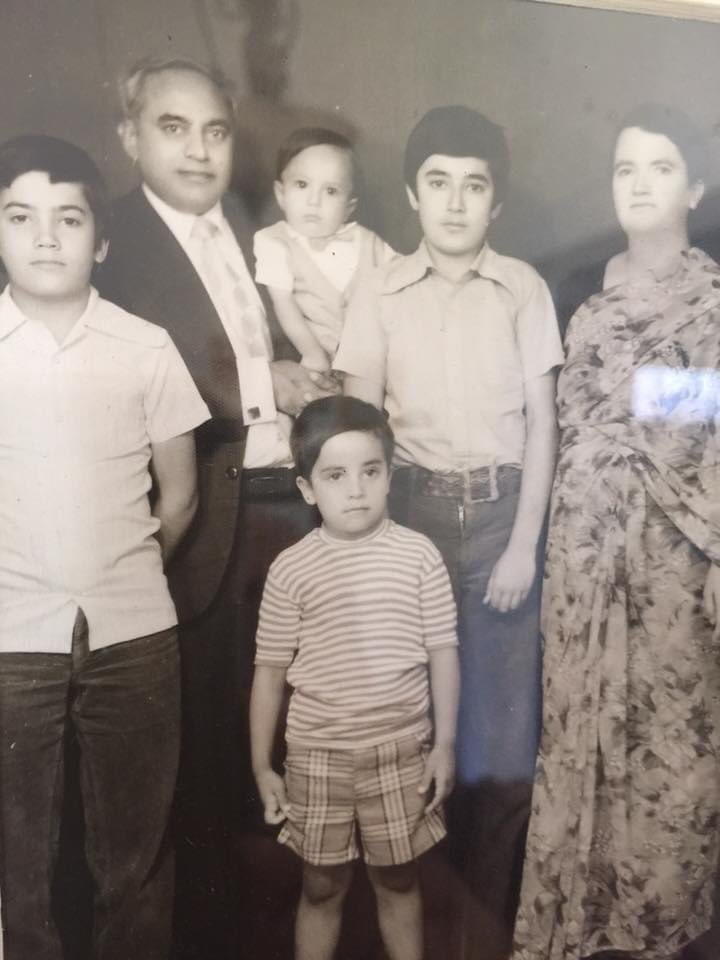 USAmbKeshap's tweet photo. #HappyMothersDay and lots of love to my respected Mom, Zoë Antoinette Calvert, born in #NorthCarolina, raised and educated in #Virginia, began her #USForeignService career in #India, married my Dad in #London, and raised four sons in #Europe, #Africa, #Asia, and #America. 🙏🏼 https://t.co/ZsqhU5l9Xp