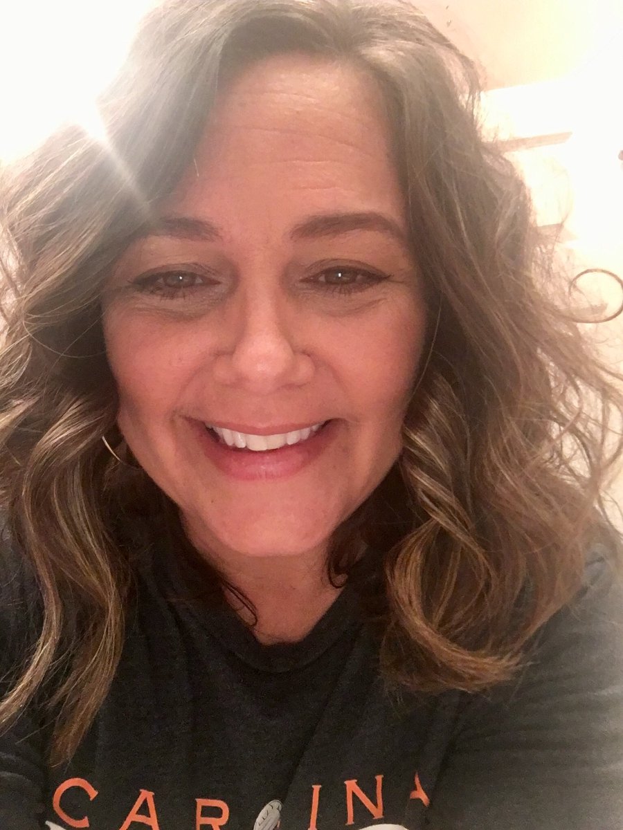 thebigOsystem's tweet image. SERVANT LEADERSHIP.
Being selfless &amp;amp; sacrificing individual needs for team success. No one does this better than a Mother. These 4 have laid the foundation for the Rami, Mullen, &amp;amp; O’Donnell-George families for generations. Happy Mommas Day to all the Moms!
#BigO
#OthersFirst