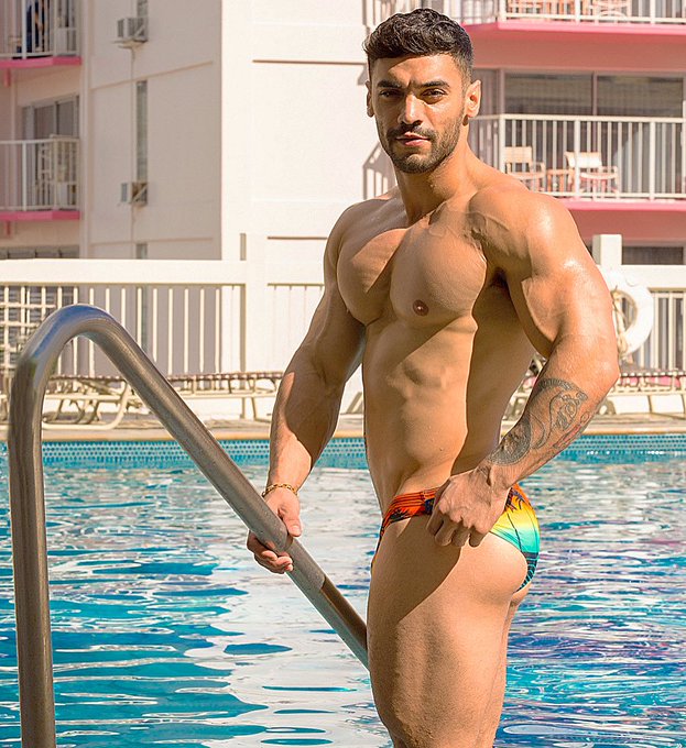 Sundays used to be fun days 😎🤷🏻&zwj;♂️ .. .. Any one missing Sunday brunch? 😁 Sunday&rsquo;s pool parties? 💦😜 <a href="/tag/model"class="tags"><span>#model</span></a><a href="/tag/muscle"class="tags"><span>#muscle</span></a><a href="/tag/hawaii"class="tags"><span>#hawaii</span></a><a href="/tag/persian"class="tags"><span>#persian</span></a><a href="/tag/andrewchristian"class="tags"><span>#andrewchristian</span></a>