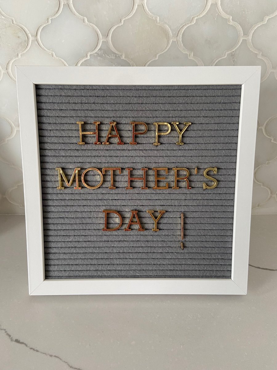 106Nd's tweet photo. Happy Mother’s Day! #ND Moms https://t.co/94EqvyOzoI