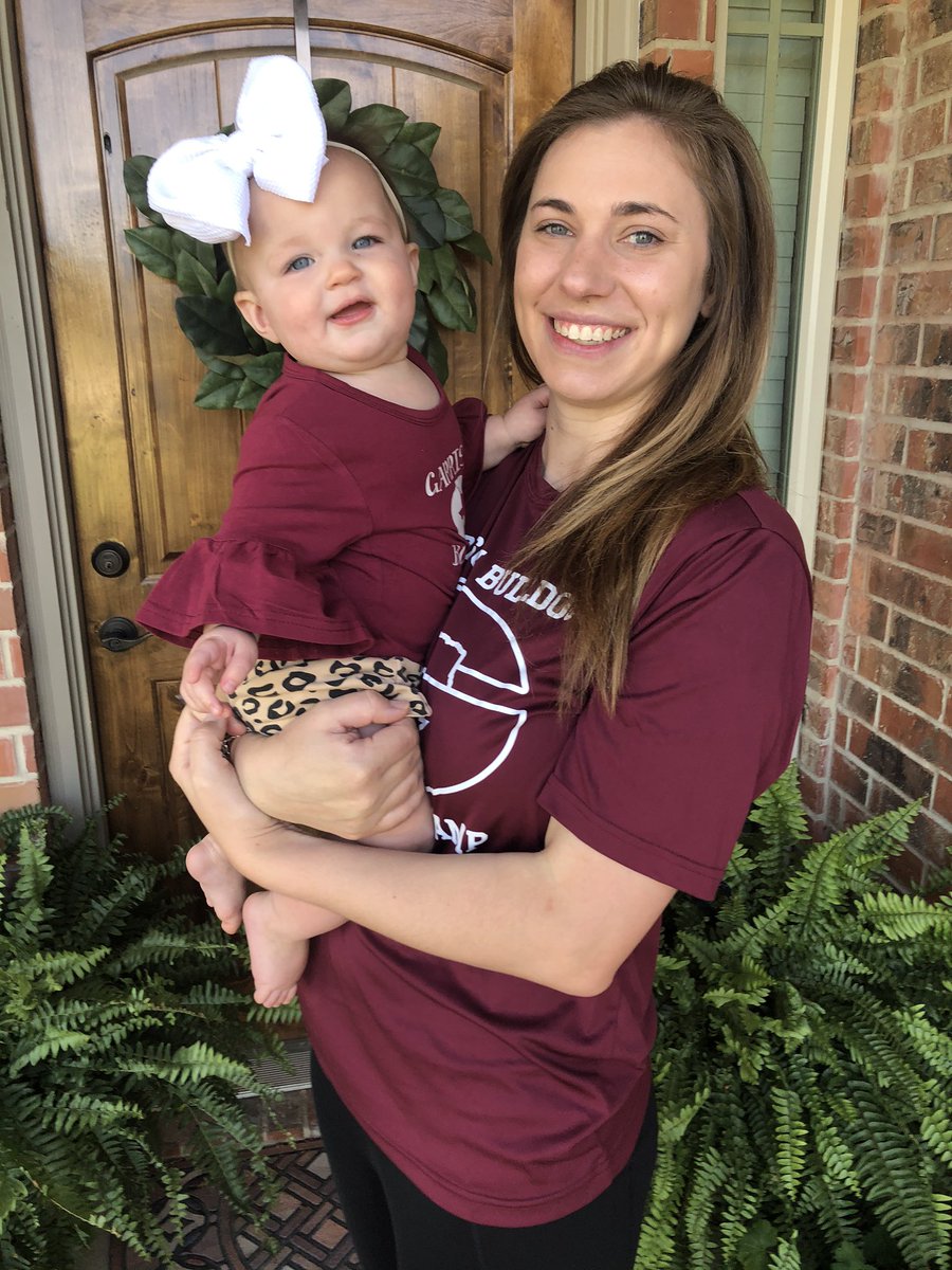 CoachBAlv's tweet photo. Happy Mother’s Day!!! From the Alvarez Family @GarrisonBulldog #GarrisonPride #StrongerTogether https://t.co/onXpwCBCAt