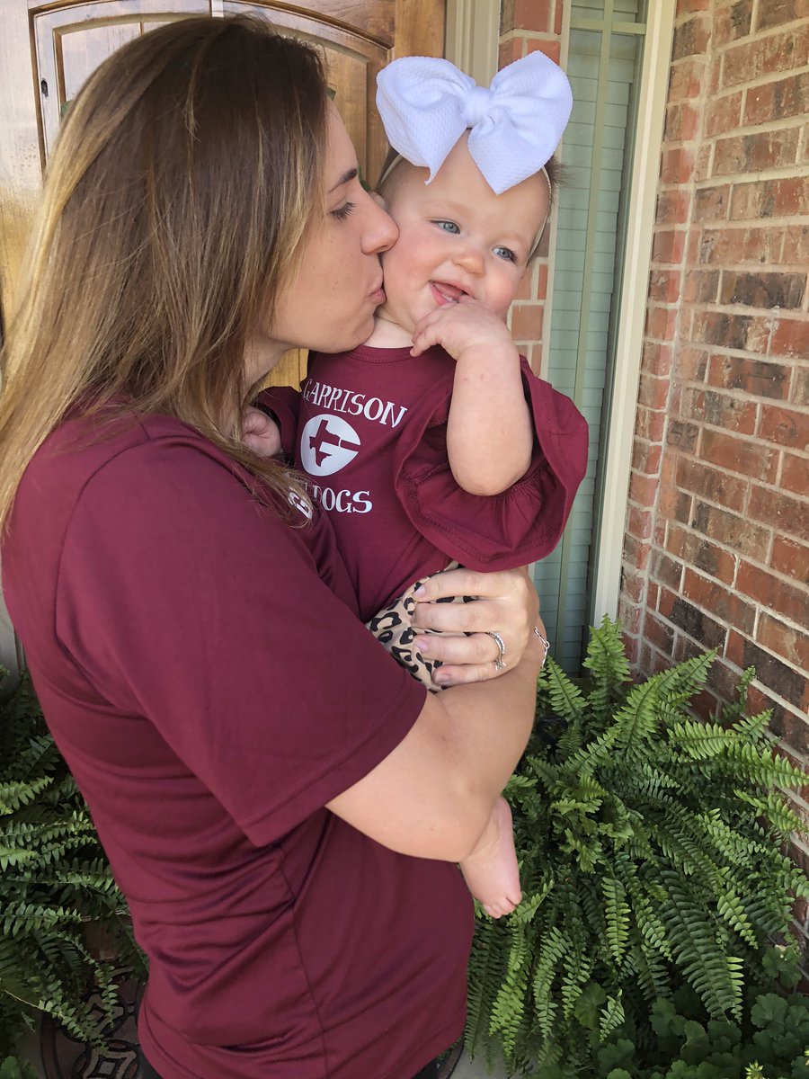 CoachBAlv's tweet photo. Happy Mother’s Day!!! From the Alvarez Family @GarrisonBulldog #GarrisonPride #StrongerTogether https://t.co/onXpwCBCAt
