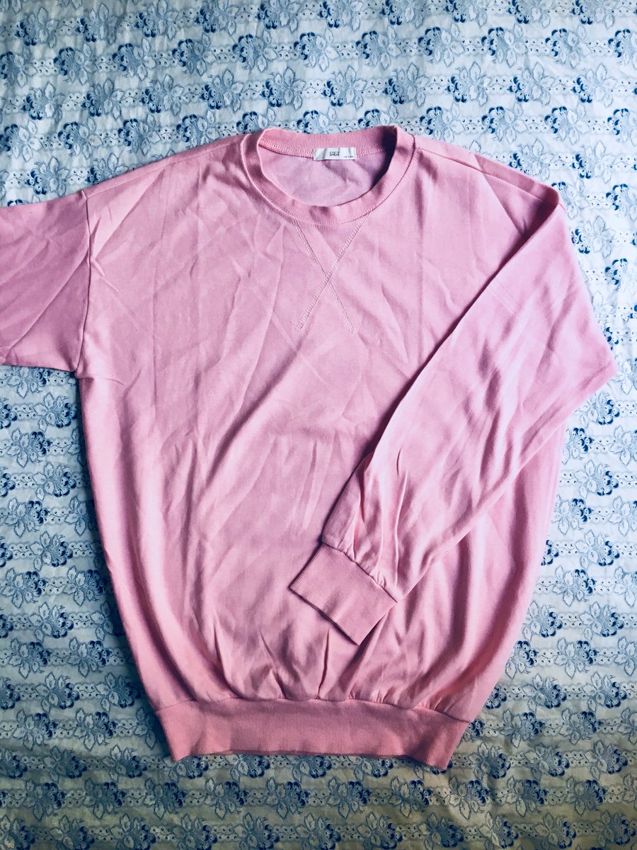 dayummmzz's tweet photo. Hey guys, i have hoodies(45gh) and sweatshirts(40gh) available . Pleeease retweet my customers are on your TL🙏🏾🙏🏾❤️ https://t.co/PRlmQcna3A