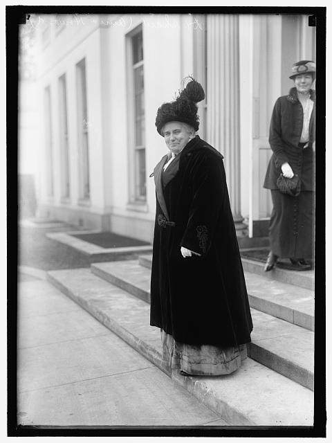 2/15 Anna Howard Shaw, NAWSA president, demanded that Wilson proclaim Woman's Independence Day a holiday in 1914 “in recognition of the right and necessity that the women of the United States should become citizens in fact as well as in name.”(AHS, 1914, from  @librarycongress)