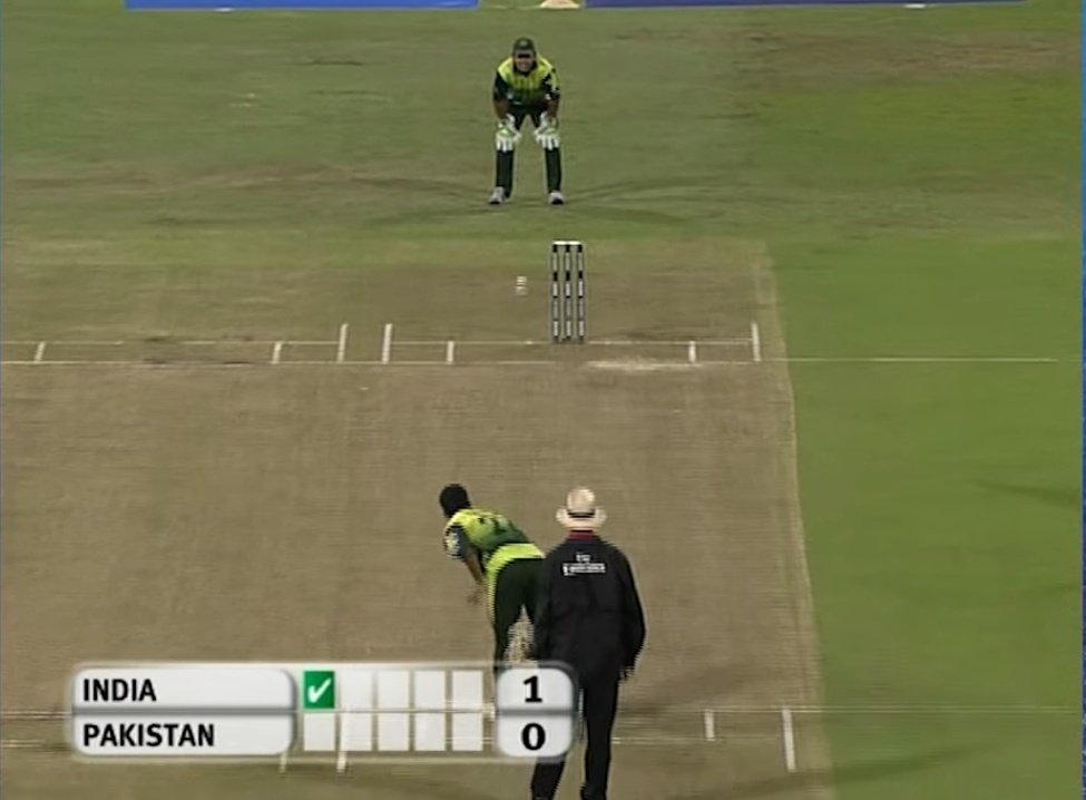 iSaadSays22_'s tweet photo. Is this the most 'Embrassing' moment of Pakistan's T20 history?
#CricketTwitter #ThrowbackTo2007 https://t.co/xFcYZemk7S