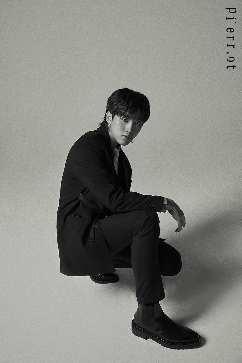 DIA_CRUNCH's tweet photo. D-CRUNCH 'Pierrot' 

Official Photo Teaser
#정승 #JUNGSEUNG

2020.05.22 12:00 PM (KST)

#D_CRUNCH #디크런치 #Pierrot
#NEW_RELEASE #COMEBACK https://t.co/Ejf1Mp9cLT