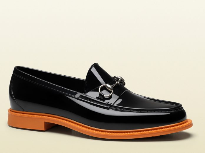 HORSEBIT LOAFERThe Horsebit is the successor of penny shoes with a metal strap across the top which will remind you of a horse snaffle. In 1953,the Italian designer Guccio Gucci designed the horsebit