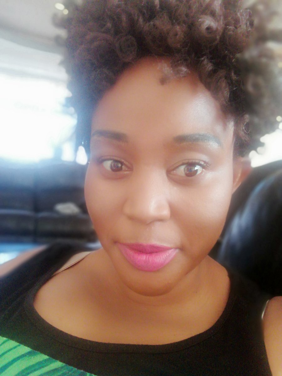 Theflyawayz's tweet photo. Mother's day
10/05/2020
Happy mother's day to all the mommies out there...
Mama Orapeleng
#faceoflachocolata #fattiesnmonies #misglitz #keepglittering #keepingupwiththeglittering https://t.co/JPgOkB9vYE