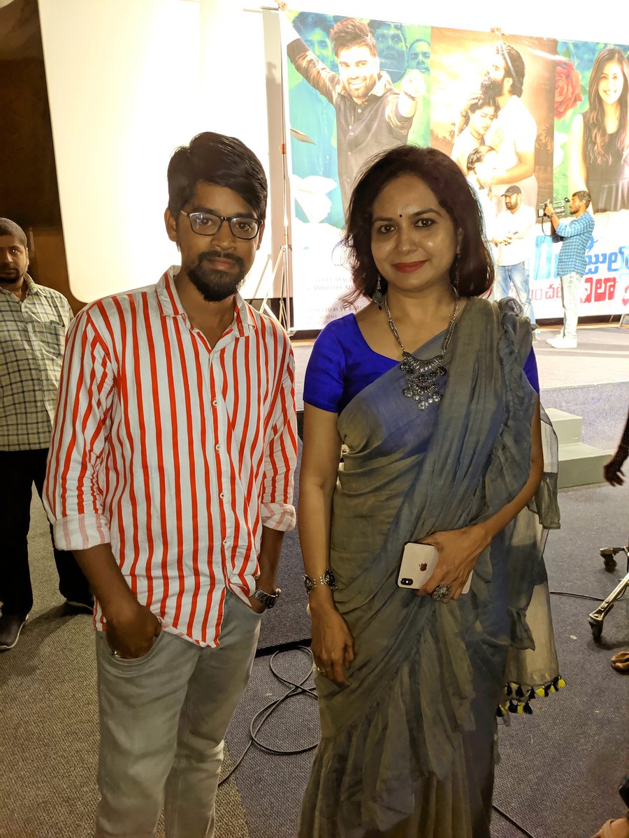 yunusrafi123's tweet photo. Happy Birthday🎂 Singer 🎤 #Sunitha Garu #HappyBirthdaySunithaGaru #HBDSunitha @Vshivagoud1 @raghumalvathkar @srinigladiator #singer #Musiq #singers #Supersingers #Sarigamapa #music #Johnny #badri #Neelineeli #SunithaSinger #Badrimovie #HappyBirthdaySunitha #Sunitha https://t.co/FCXraRdGYt