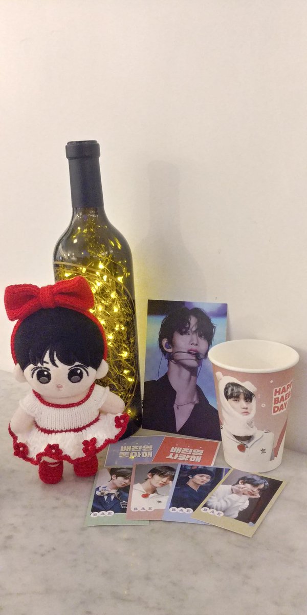 MameBeans00's tweet photo. 카페 뚜아에모아 분위기 무엇...러블리큐티섹시 다하는 진영이 처럼 분위기 좋고 컵홀더는 귀염뽀짝♥✨
종이컵 사이즈도 살짝 작아서 더 귀여웠어요😍😍
@rewrite_jy
#SWEETEST_DEAREST_BJY https://t.co/NNc6u4qbvI