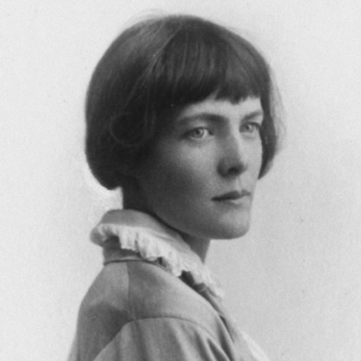 49. H. D., aka Hilda Doolittle.Une de mes poétesses préférées. "Trilogie" est un sommet.