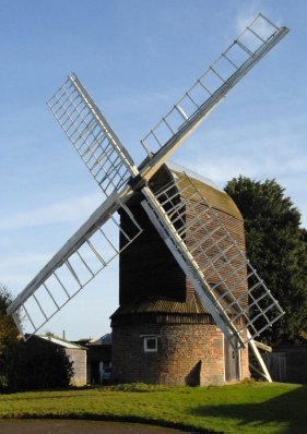 Kibworth Harcourt is Grade II* listed AND a Scheduled Ancient Monument. It's the only surviving windmill in Leicestershire with historic machinery so it’s an important part of local and national milling heritage.  #NationalMillsWeekend