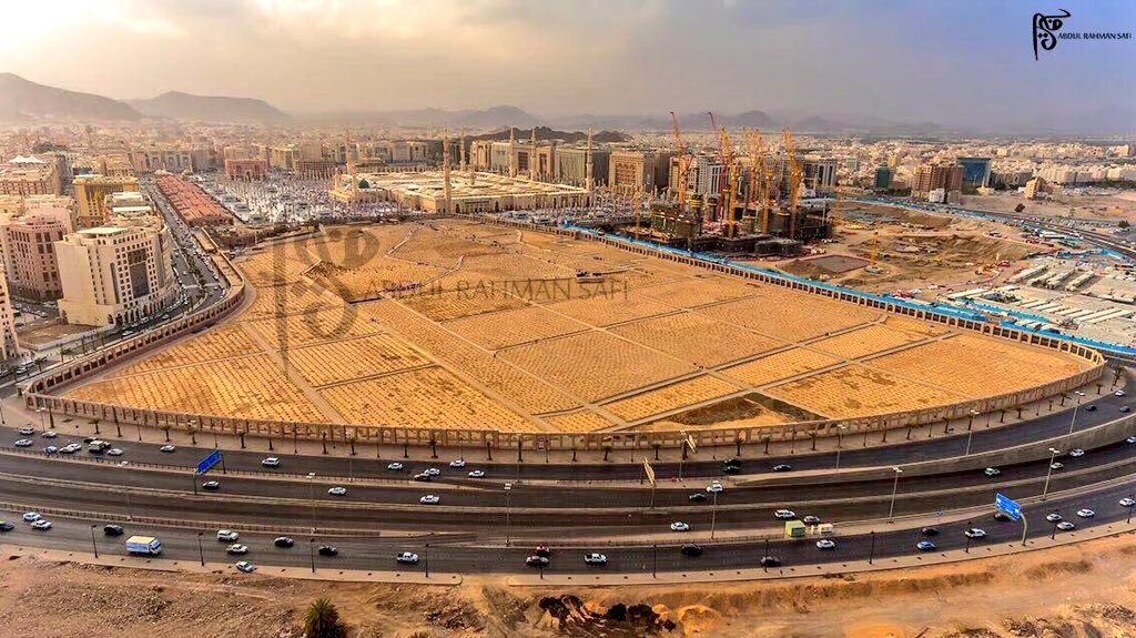 #١٧_رمضان #غزوة_بدر ٢هـ
"ولقد نصركم الله ببدر وأنتم
أذلة فاتقوا الله لعلكم تشكرون"
📍انتصر جيش المسلمين
٣١٤مقاتل
٢فرس
٧٠بعير
📍جيش المشركين
١٠٠٠مقاتل
١٠٠فرس
٧٠٠بعير
📍استشهد ١٤ صحابيا
وقتل ٧٠ مشرك وأُسر مثلهم
📍بنفس اليوم ماتت رقية بنت محمد ﷺ
بعمر ٢١ ودفنت ببقيع #المدينة_المنورة