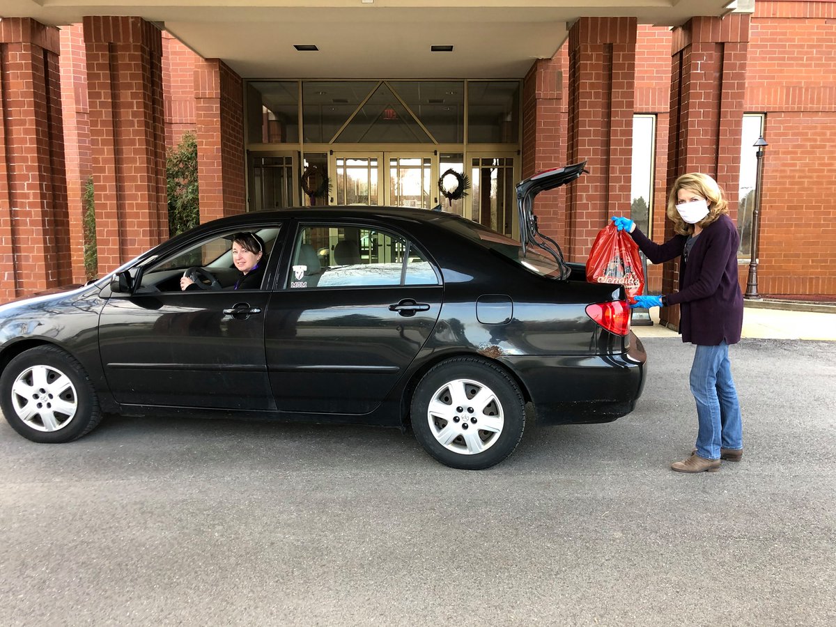StElizAnnSeton's tweet photo. Our Drive-Thru We Share Food Collection is now OPEN! Our team is standing by to safely take any donations out of your car (please place in trunk). Remember to enter through the WEST parking lot. Thank you for sharing the #SetonSpirit with those in need during this pandemic. https://t.co/gpKclDfXI6