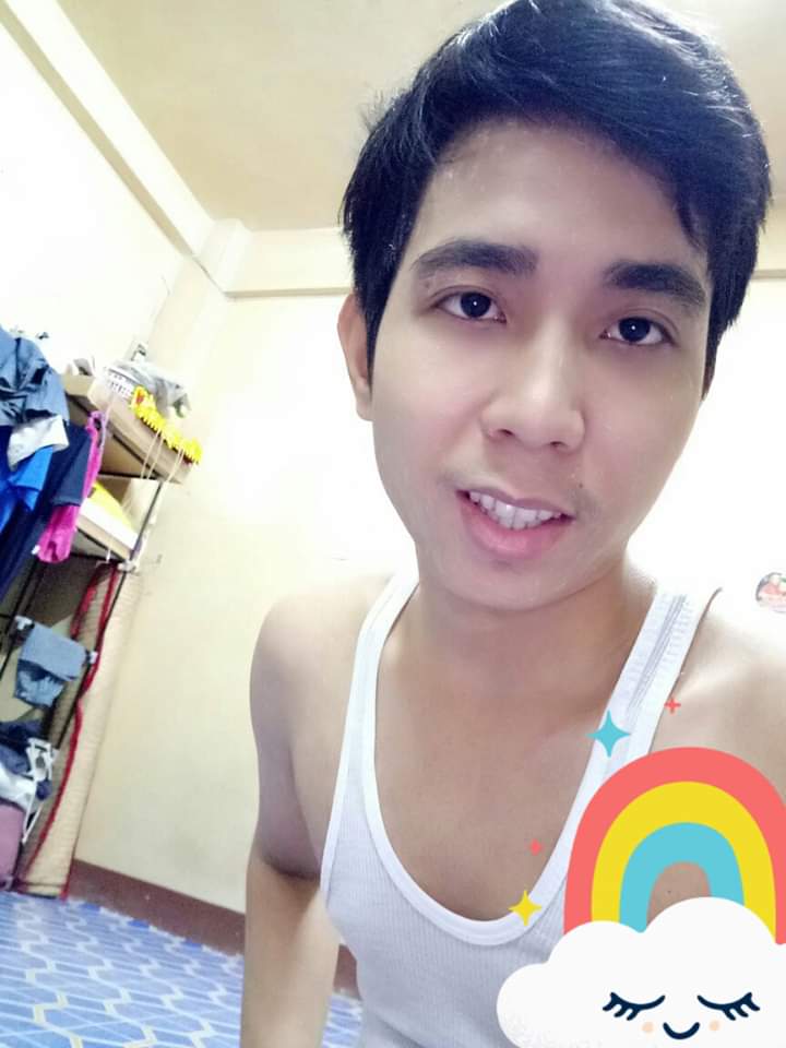 AungLay18956474's tweet photo. ပူလိုက္တာ🙁🙁 https://t.co/f6hCh7RgEr