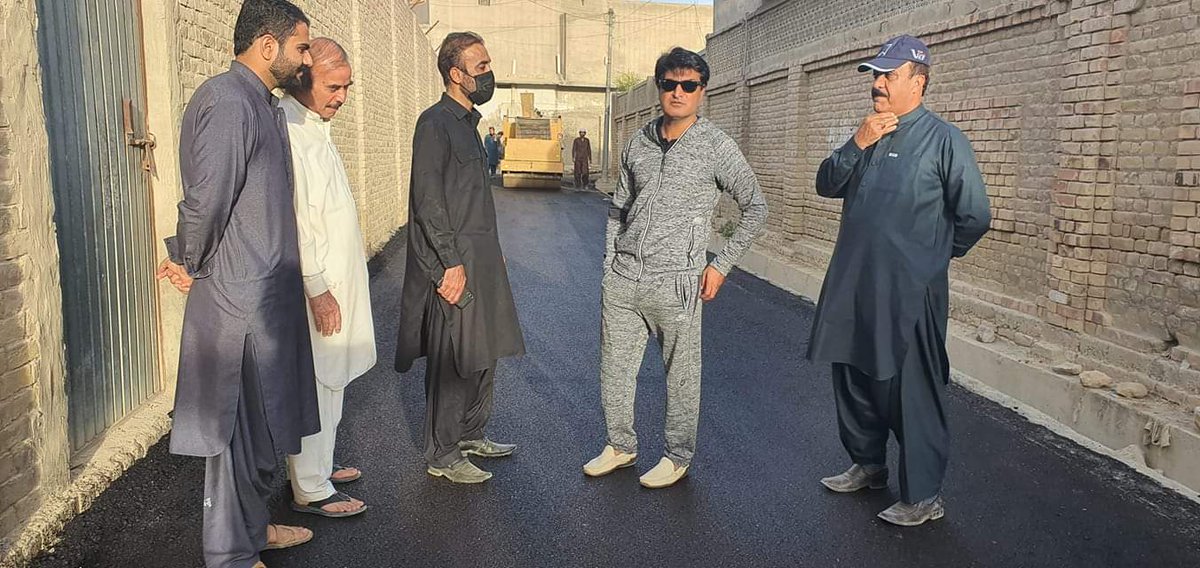 Road_Department's tweet photo. PSDP: 
کوئٹہ ۔ سیکرٹری مواصلات و تعمرات نورالامین مینگل بلیک ٹاپ روڈ    گلشن عطاء سریاب روڈ کا معائنہ کر رہے ہیں
.@jam_kamal .@dpr_gob .@abdulwahidkaka4 https://t.co/rbJAVqUHNr