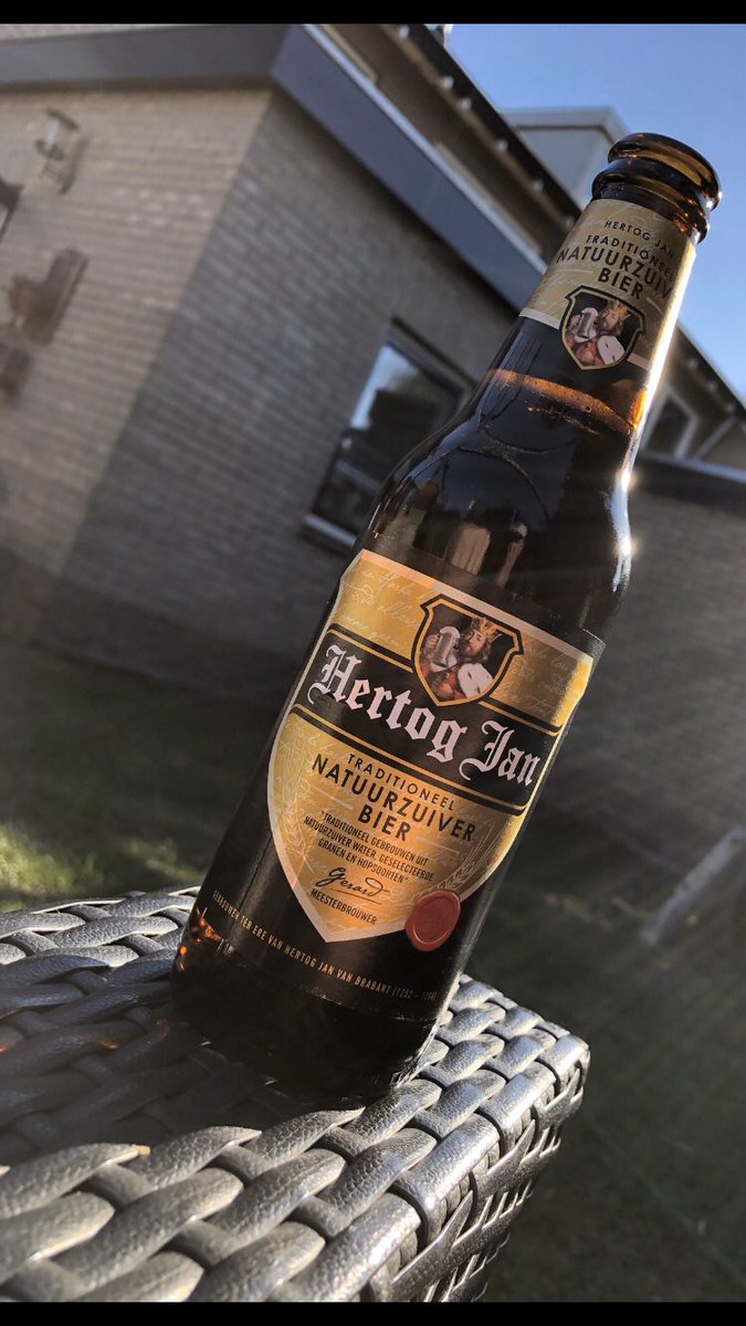 Leo_Westenbrink's tweet photo. Extra π»tje op verjaardag #JacobSchiphorst (vandaag zβn 55e).... Proost ... πͺπ»β¨π’ https://t.co/ADVTyk6tem