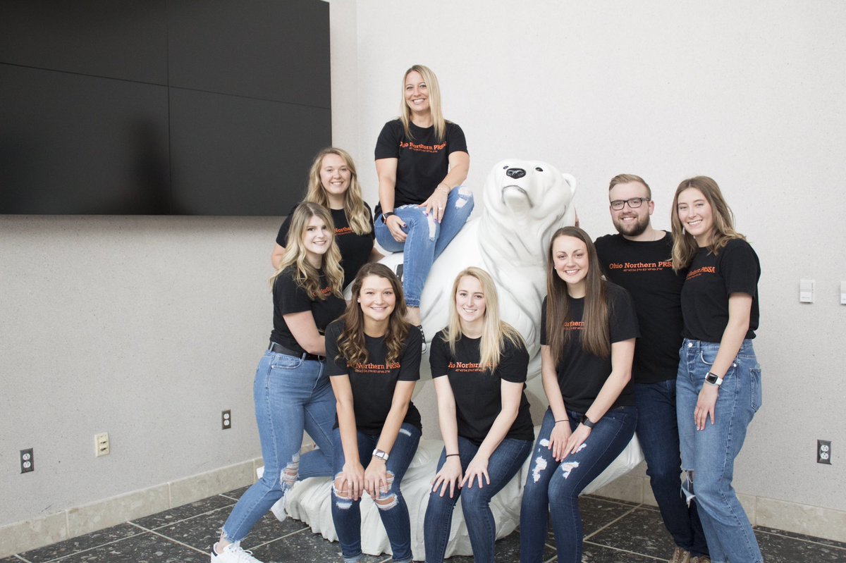 Congratulations to our graduating seniors! 🧡🐾 We are so proud of you and can’t wait to see what you can achieve in this next chapter of your life! #GoBears